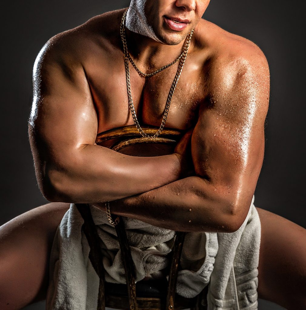 August 2023 gallery: Muscular man with golden chains and towel